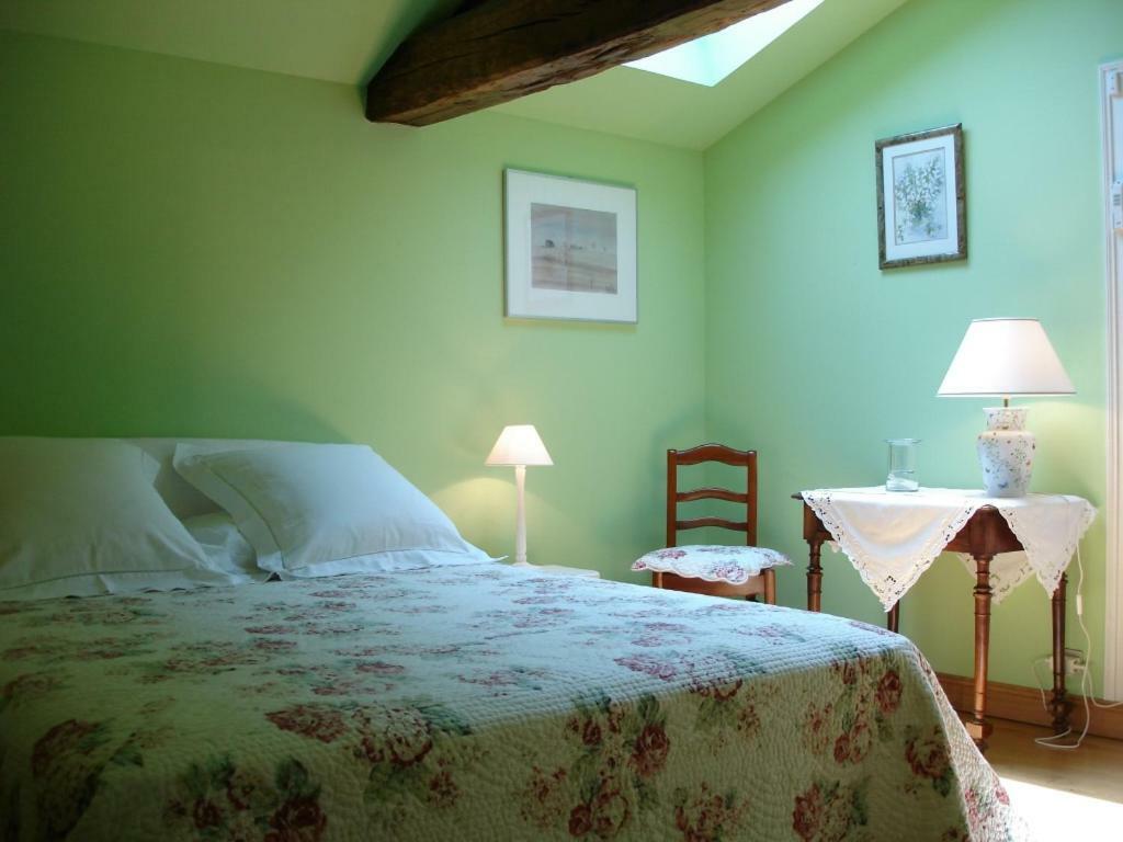 La Petite Provence De Touron Bed & Breakfast Pujols  Exterior photo